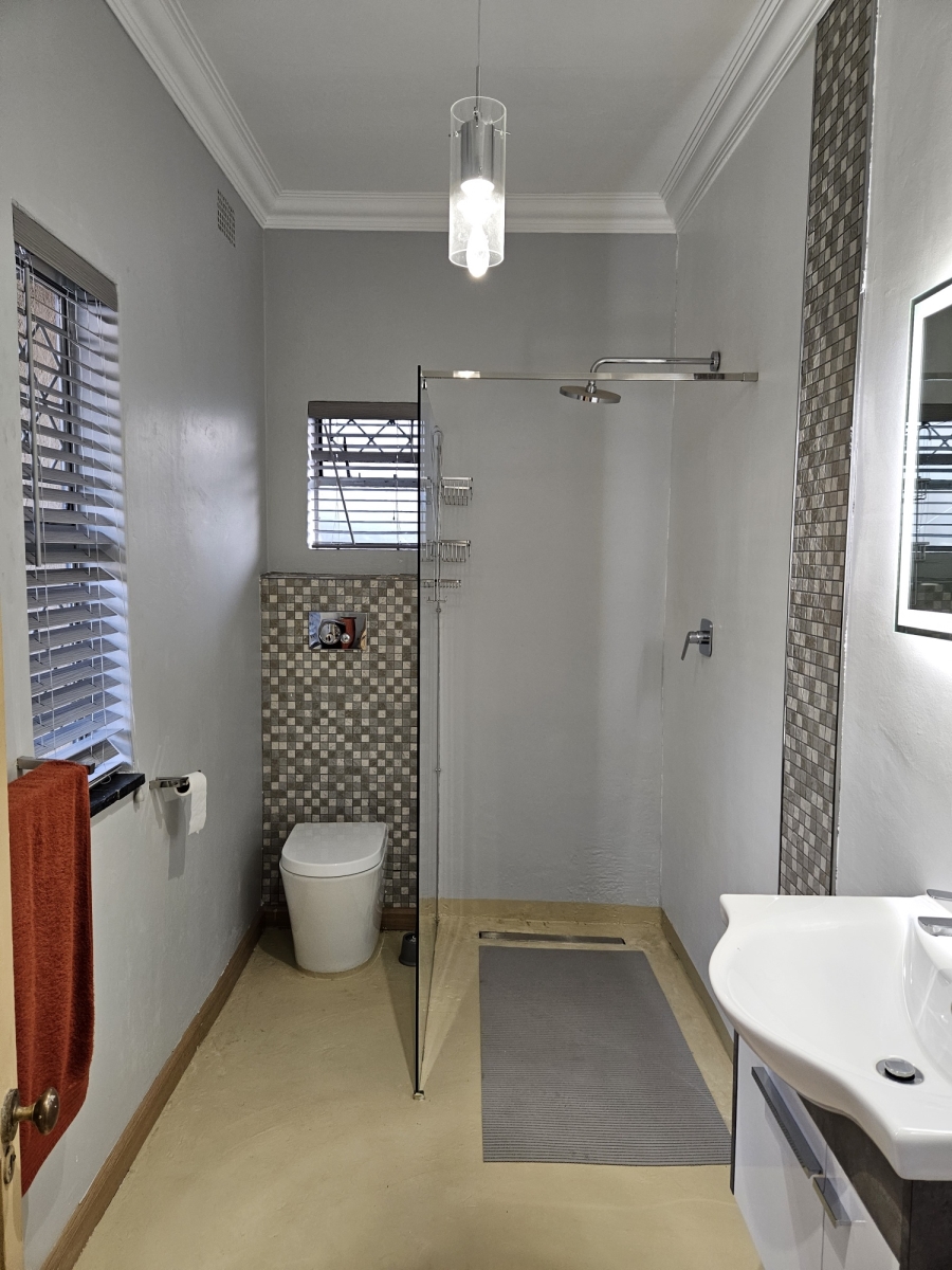 3 Bedroom Property for Sale in Gordons Bay Village Western Cape